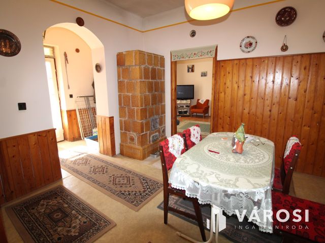 Jó szerkezetű ház Vésztőn.