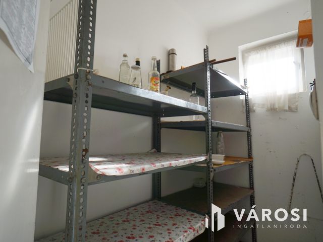 Otthon, vállalkozás és befektetés Gyál központi részén