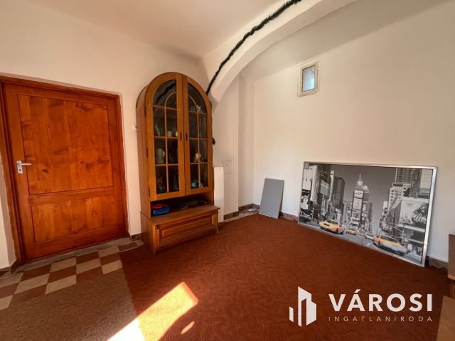 Nyírábrányban Parasztház melléképületekkel Eladó!