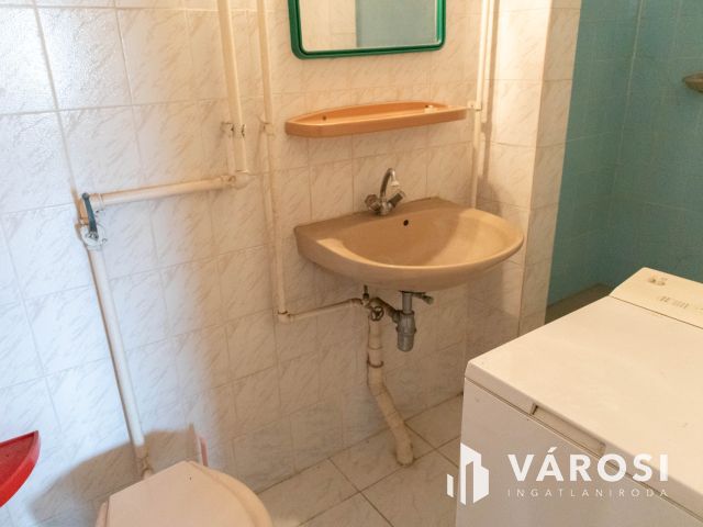 Két lakrész, nagy telek, végtelen lehetőségek