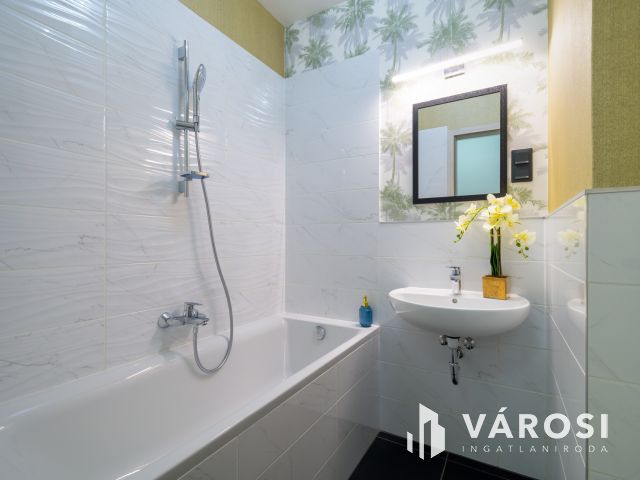 Nagy erkélyes, okosotthon a 13. kerületben