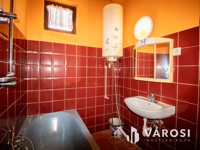 Tégla kockaház Vésztőn