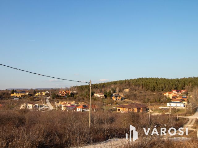 Építési telek csodás panorámával Tinnyén a Király- völgyben