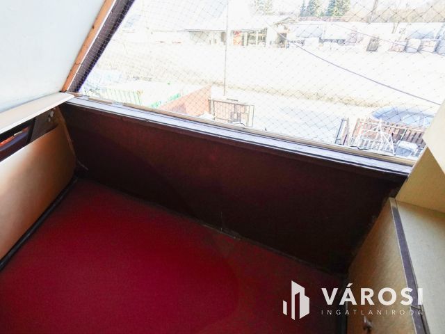 Remek házrész központi elhelyezkedéssel Szigethalmon!