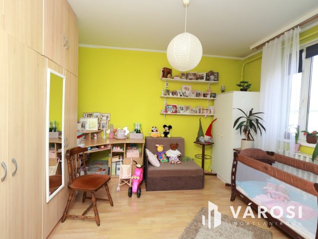 Hódtói erkélyes lakás