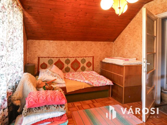 Felújítandó családi ház eladó