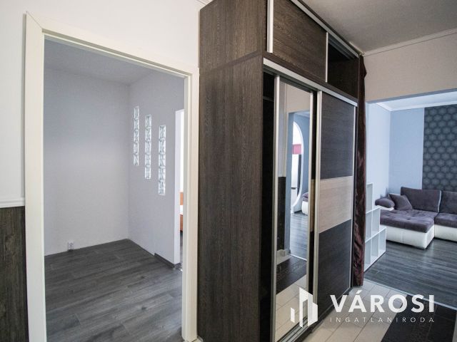 Tó melletti Felújított lakás eladó Győrben