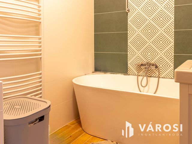 Családi ház Úriban megújult belsővel