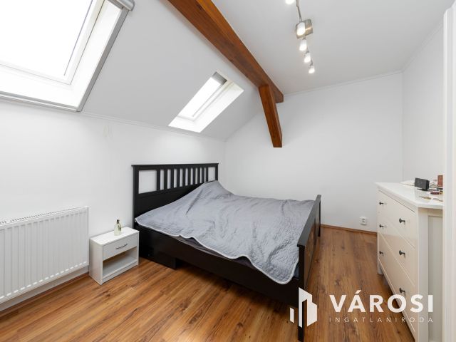 Belső 2 szint vagy 2 külön lakás