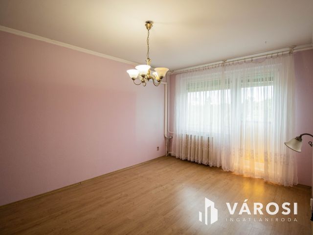 Győr Szabadhegyen Eladó lakás a Másodikon