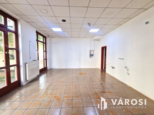 KIADÓ, 67m2 prémium üzlethelyiség a belváros szívében!